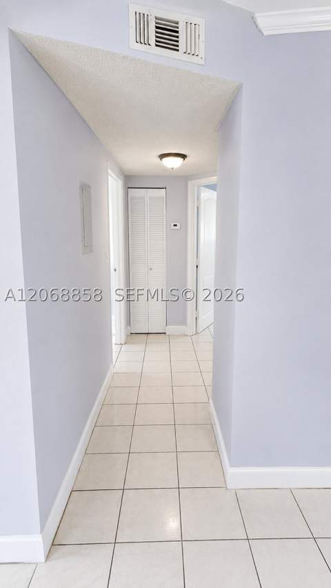 5290 W 21st Ct 304, Hialeah FL - photo 15 of 49