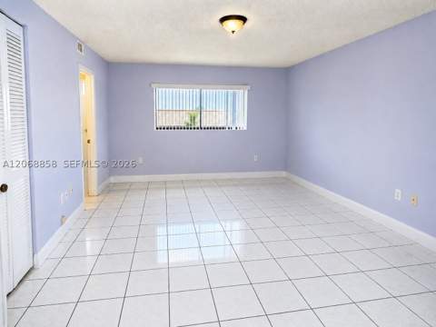 5290 W 21st Ct 304, Hialeah FL - photo 18 of 49