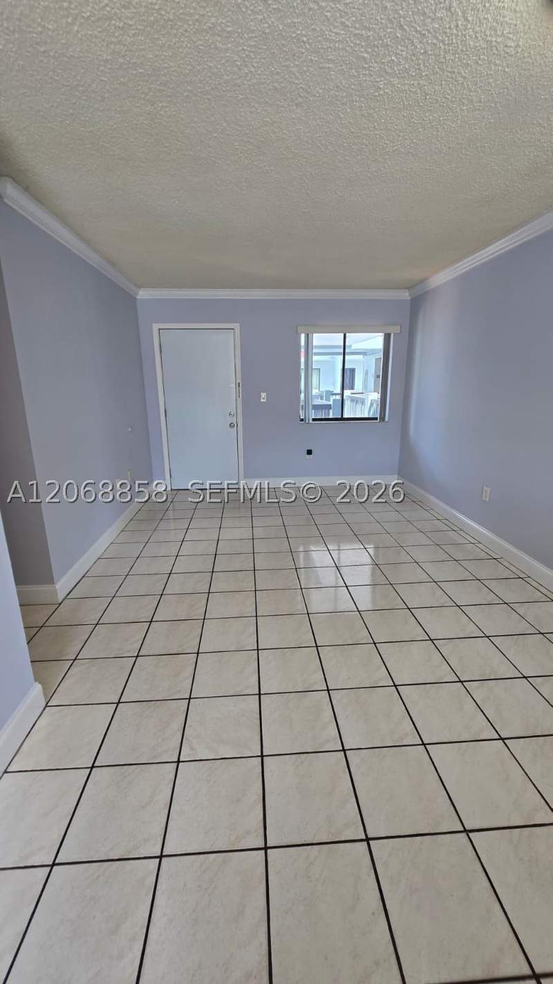 2 bedroom Condominium at 5290 W 21st Ct 304, Alameda Tower I Condo, Hialeah — photo 4