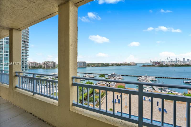 2 bedroom Condominium at 90 Alton Rd 1102, Yacht Club At Portofino C, Miami Beach — photo 2