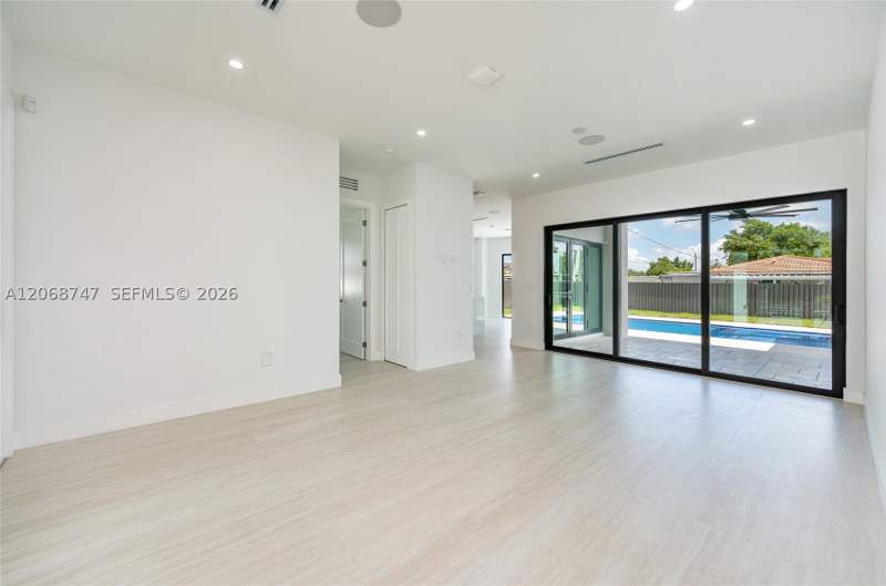 4 bedroom SingleFamilyResidence at 9951 SW 41st Ter, Tropical Estates, Miami — photo 2