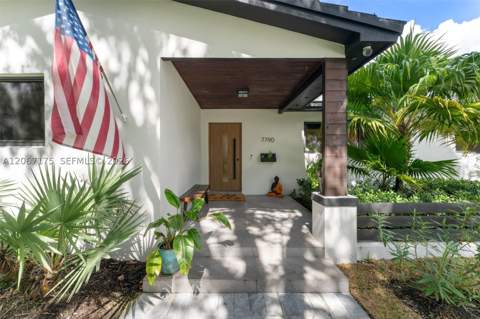 7790 SW 53rd Avenue, Miami FL - photo 6 of 47