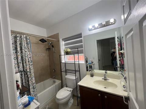 2410 NE 4th St, Homestead FL - photo 15 of 25