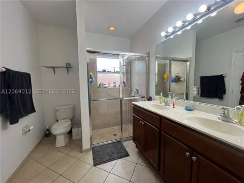 2410 NE 4th St, Homestead FL - photo 9 of 25
