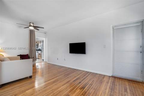 7207 Bay Dr 11, Miami Beach FL - photo 14 of 52