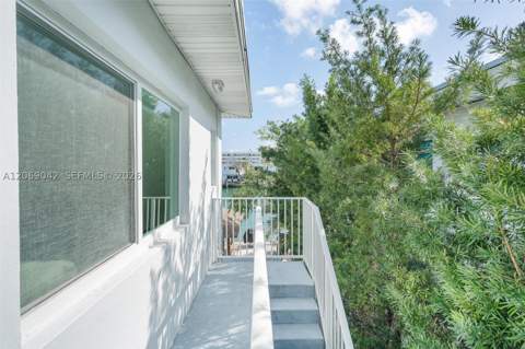 7207 Bay Dr 11, Miami Beach FL - photo 17 of 52