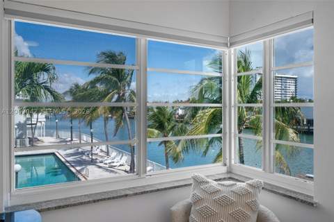 7207 Bay Dr 11, Miami Beach FL - photo 24 of 52