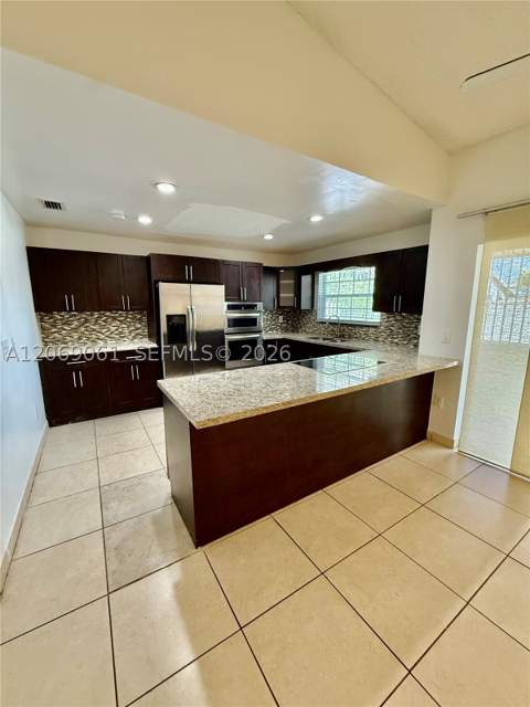 13237 SW 257th Ter, Homestead FL - photo 6 of 16