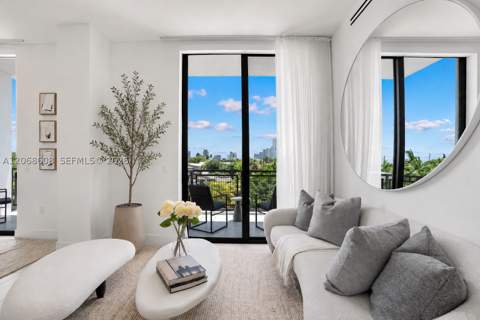 1030 15th St Ph3, Miami Beach FL - photo 8 of 36