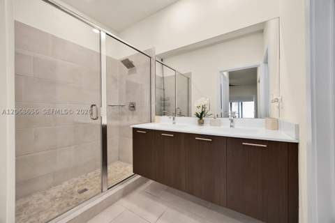 4691 NW 83rd Pkwy, Doral FL - photo 20 of 32