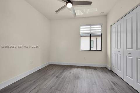 4691 NW 83rd Pkwy, Doral FL - photo 23 of 32
