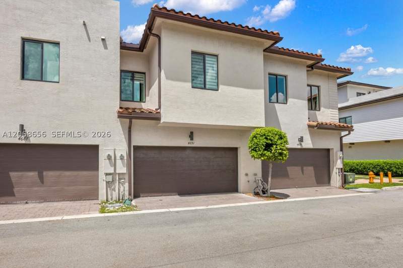 3 bedroom Townhouse at 4691 NW 83rd Pkwy, Downtown Doral South Phas, Doral — photo 5
