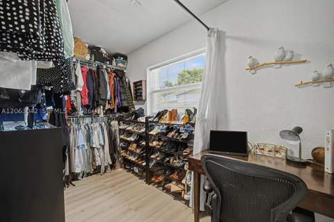 9921 SW 195th St, Cutler Bay FL - photo 17 of 43