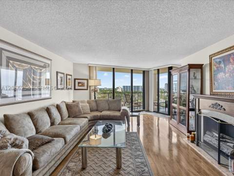 4000 Towerside Ter 1407, Miami FL - photo 15 of 40