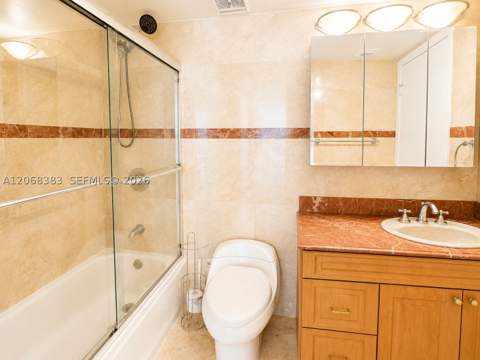 7601 E Treasure Dr 1924, North Bay Village FL - photo 18 of 30