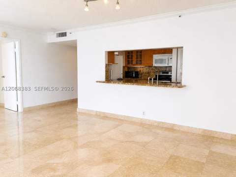 7601 E Treasure Dr 1924, North Bay Village FL - photo 8 of 30
