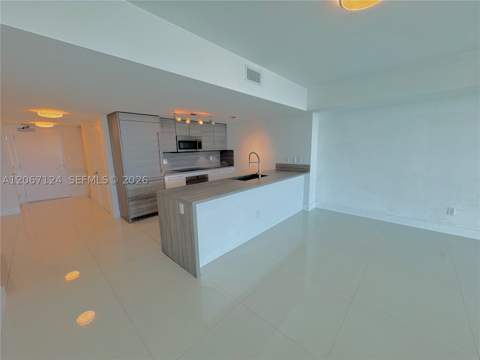 400 Sunny Isles Blvd 1221, Sunny Isles Beach FL - photo 9 of 52