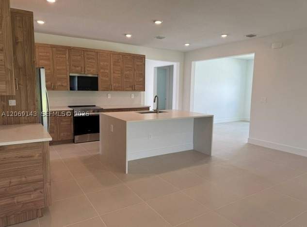 4 bedroom SingleFamilyResidence at 10233 Bahama Drive, Capistrano, Cutler Bay — photo 2