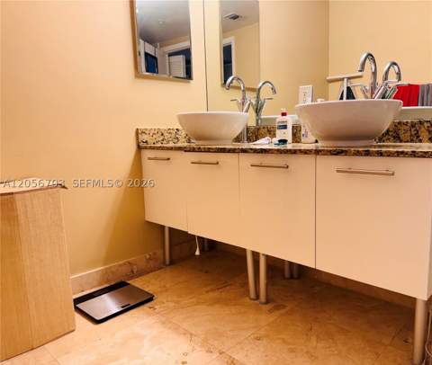 41 SE 5th 2204, Miami FL - photo 13 of 25