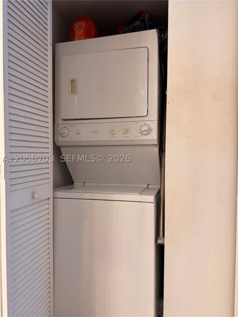 41 SE 5th 2204, Miami FL - photo 17 of 25