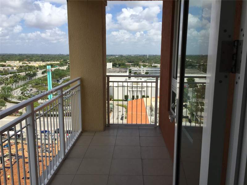 2 bedroom Condominium at 7350 SW 89th St 1611S, Toscano Condo, Miami — photo 5