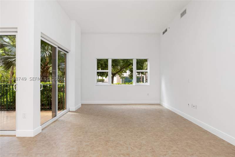 3 bedroom Condominium at 19900 E Country Club Dr 104, Turnberry Village So Towe, Aventura — photo 4