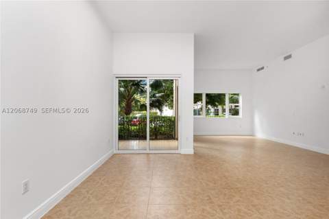 19900 E Country Club Dr 104, Aventura FL - photo 9 of 49
