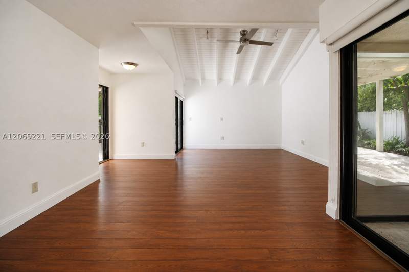 3 bedroom SingleFamilyResidence at 13508 SW 108th St Cir N, Crossings Sec 4, The, Miami — photo 4