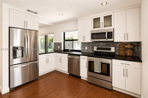 13508 SW 108th St Cir N, Miami FL - photo 8 of 33