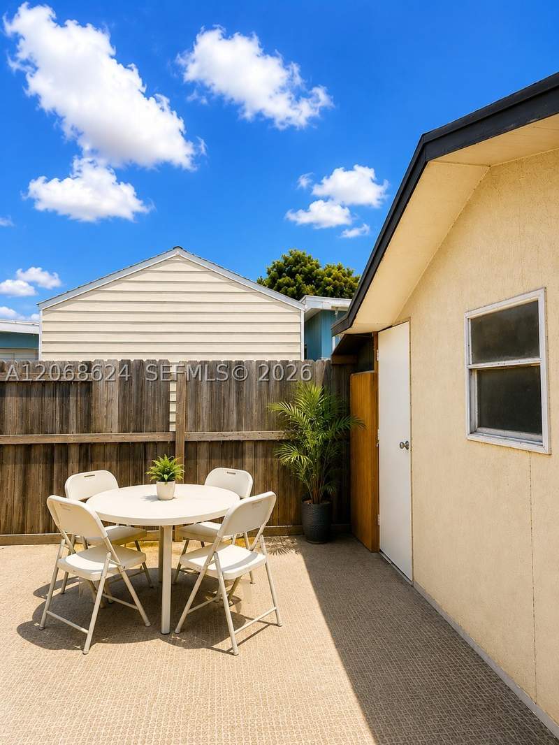 4 bedroom SingleFamilyResidence at 19811 SW 116th ave, so miami heights addn v, Miami — photo 4