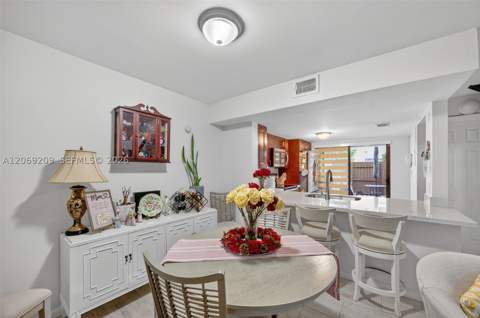10425 SW 154th Ct 6, Miami FL - photo 12 of 45