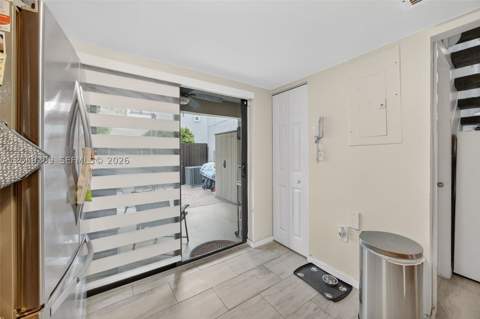 10425 SW 154th Ct 6, Miami FL - photo 7 of 45