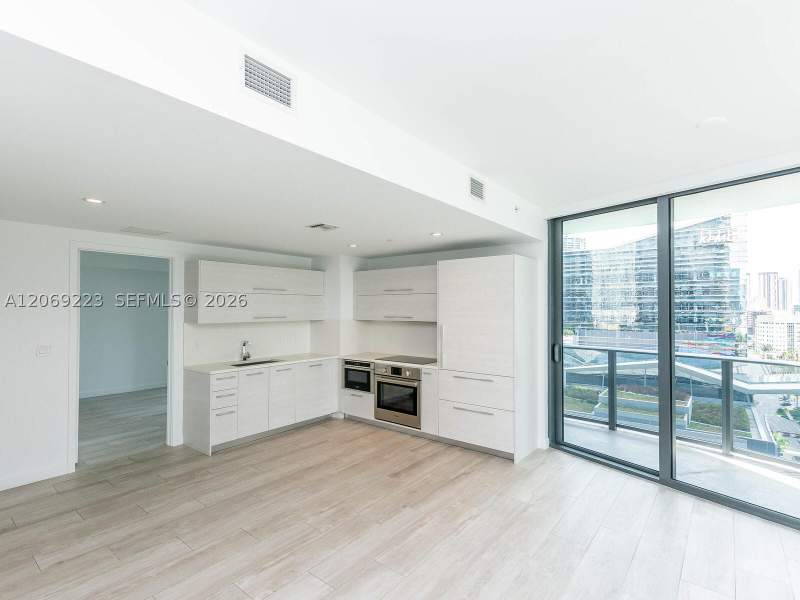 2 bedroom Condominium at 45 SW 9th St 1201, Brickell Heights East Con, Miami — photo 2