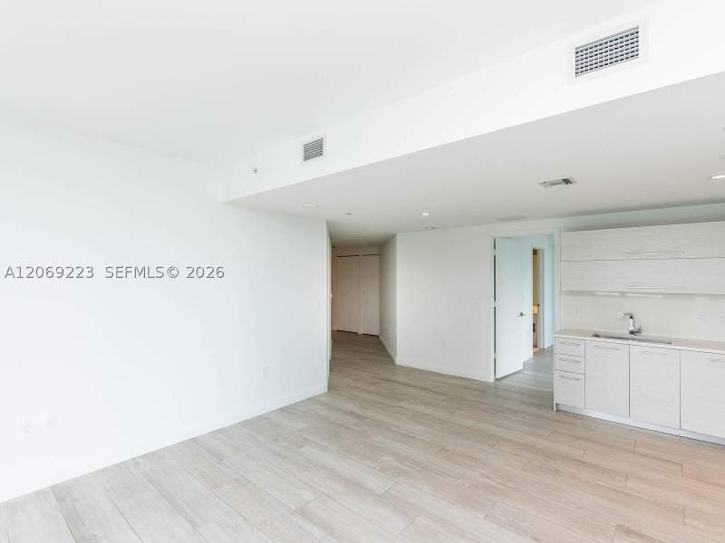 2 bedroom Condominium at 45 SW 9th St 1201, Brickell Heights East Con, Miami — photo 3