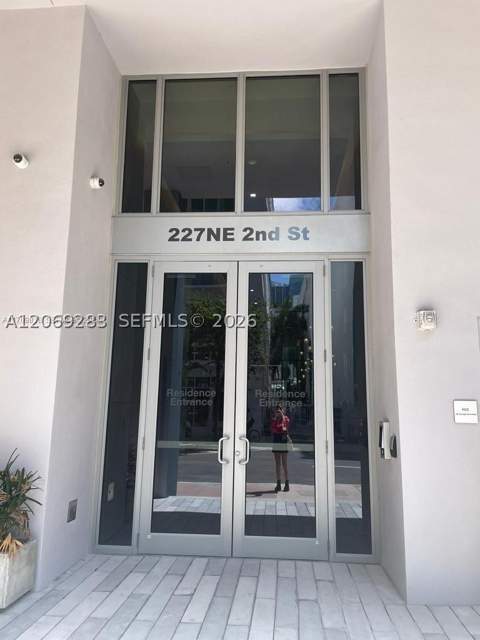 227 NE 2nd St 1613, Miami FL - photo 11 of 19