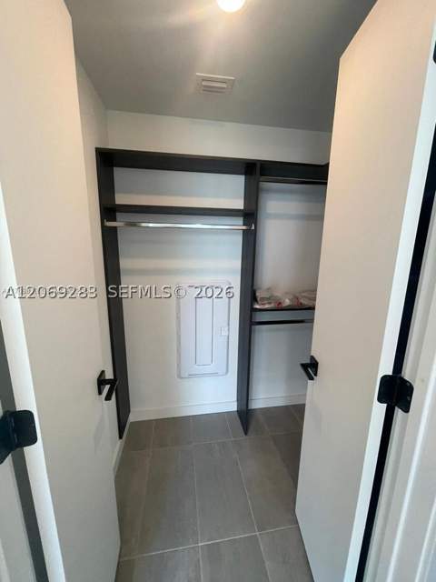 227 NE 2nd St 1613, Miami FL - photo 9 of 19