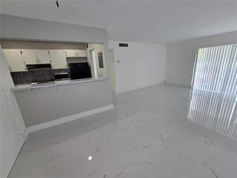10375 N Kendall Dr J7, Miami FL - photo 12 of 54