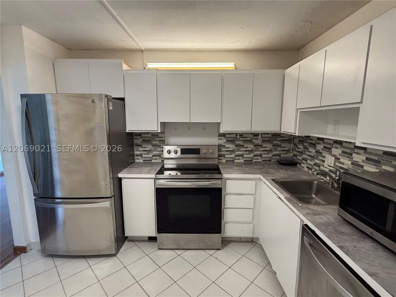 2 bedroom Condominium at 2801 NE 183rd St 1914W, Admirals Port Condo West, Aventura — photo 5