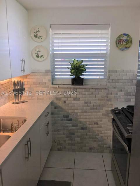 3905 SW 78th Ct 205, Miami FL - photo 13 of 20