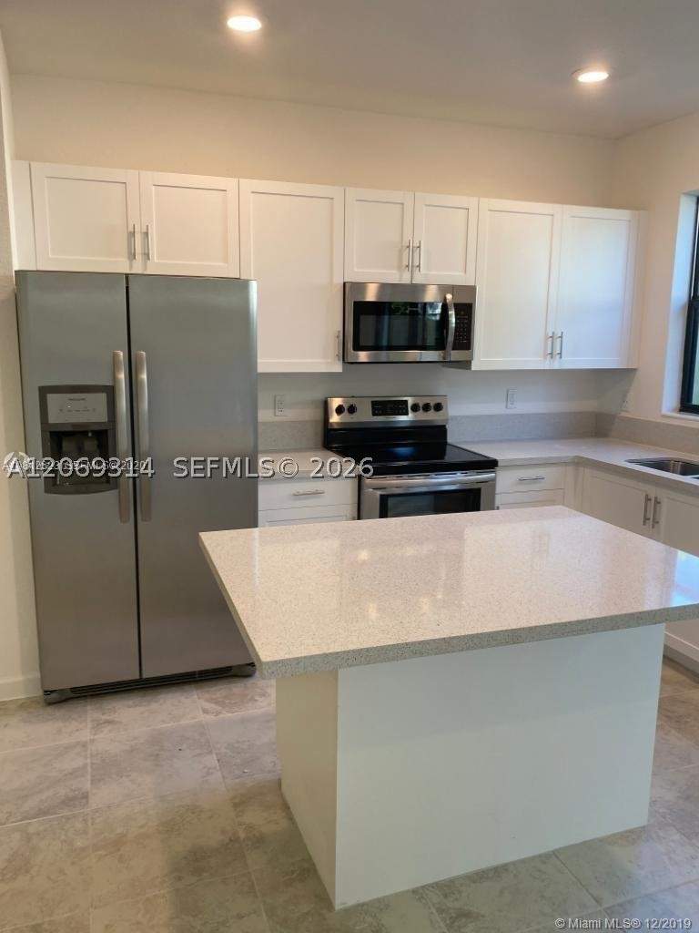 3 bedroom Townhouse at 388 NE 208th Ter, Via Ventura Neighborhood, Miami — photo 3