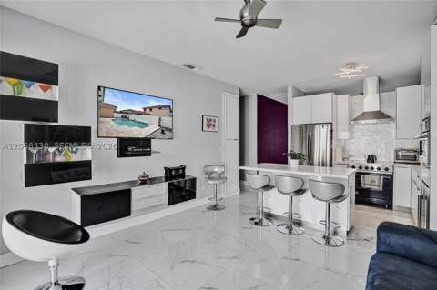 8816 NW 149th Ter, Miami Lakes FL - photo 10 of 35
