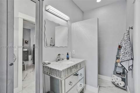 8816 NW 149th Ter, Miami Lakes FL - photo 22 of 35