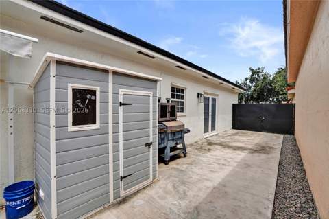 8816 NW 149th Ter, Miami Lakes FL - photo 24 of 35