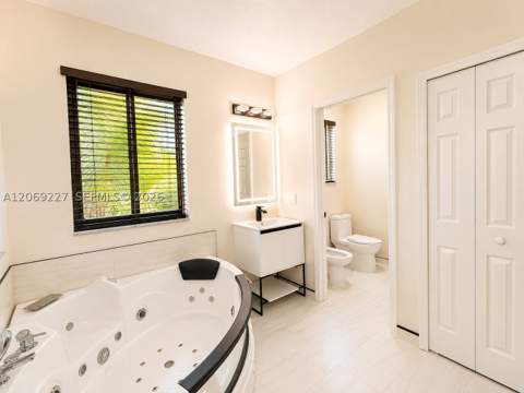 15951 NW 79th Ct, Miami Lakes FL - photo 23 of 33