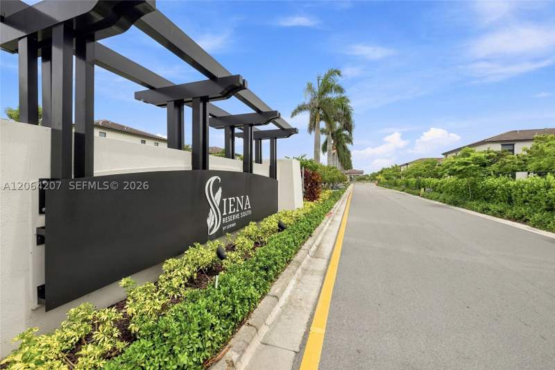 3 bedroom Townhouse at 12957 SW 232nd Ln, Siena Reserve, Homestead — photo 4