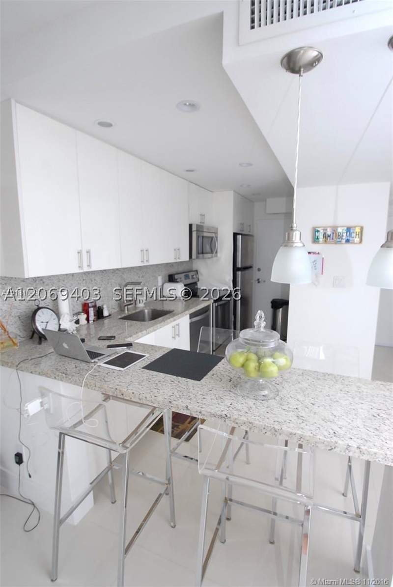 1 bedroom Condominium at 1200 West Ave 1101, Mirador 1200 Condo, Miami Beach — photo 4