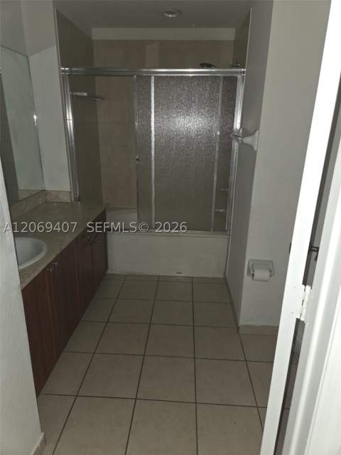 10855 NW 88th Ter 103, Doral FL - photo 15 of 25