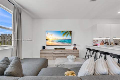 12613 NW 23rd Pl, Miami FL - photo 15 of 58