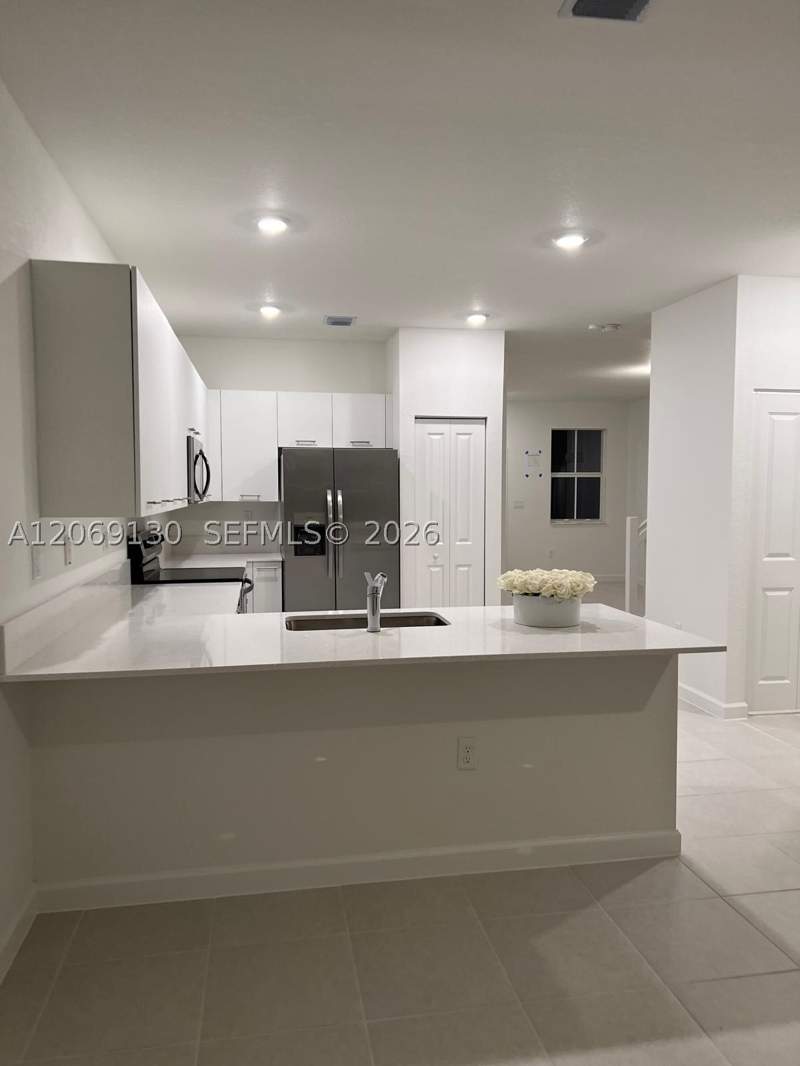 4 bedroom Townhouse at 12613 NW 23rd Pl, GOLF PARK SEC 1, Miami — photo 2