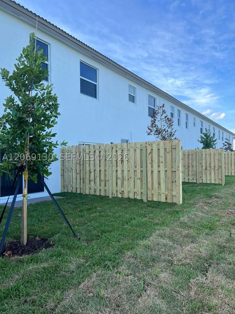 4 bedroom Townhouse at 12613 NW 23rd Pl, GOLF PARK SEC 1, Miami — photo 5